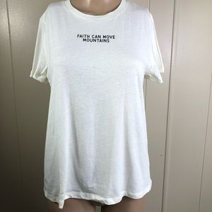 Social Scene lvory color short sleeve tee size Small